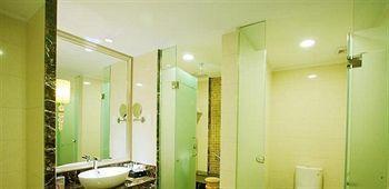 Jinan Zhuo Rui Hotel Hongjialou Buitenkant foto