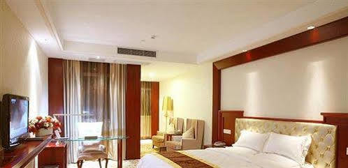 Jinan Zhuo Rui Hotel Hongjialou Buitenkant foto