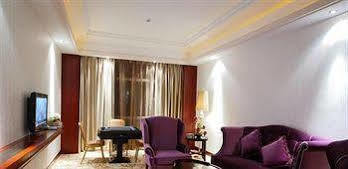 Jinan Zhuo Rui Hotel Hongjialou Buitenkant foto